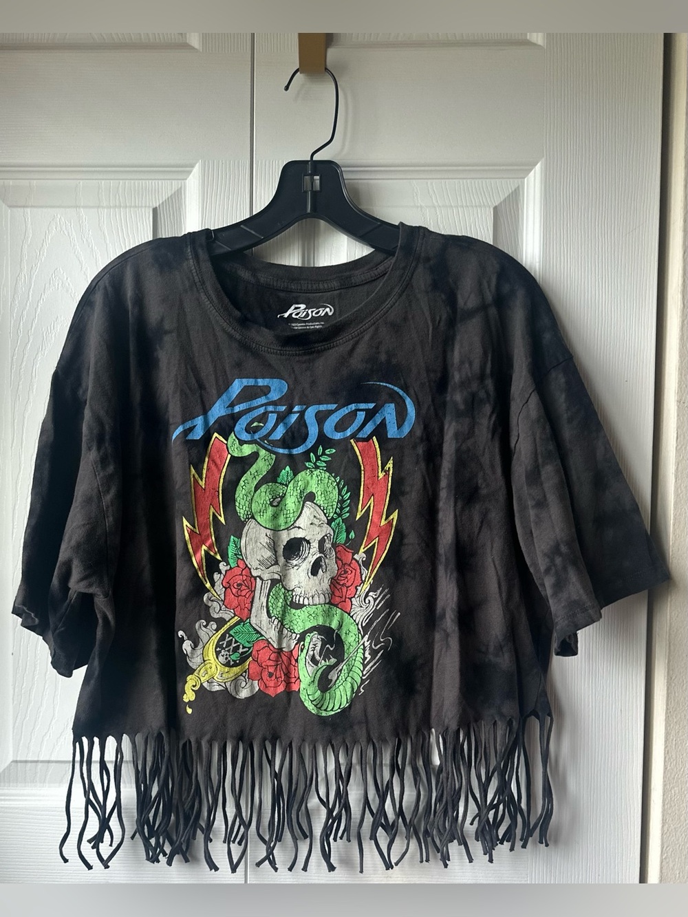 "POISON" BAND CROPPED FRINGE SHIRT SIZE XL
